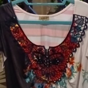 FINAL PRICE one world black multi-colored s/s laced floral print blouse Size 2X